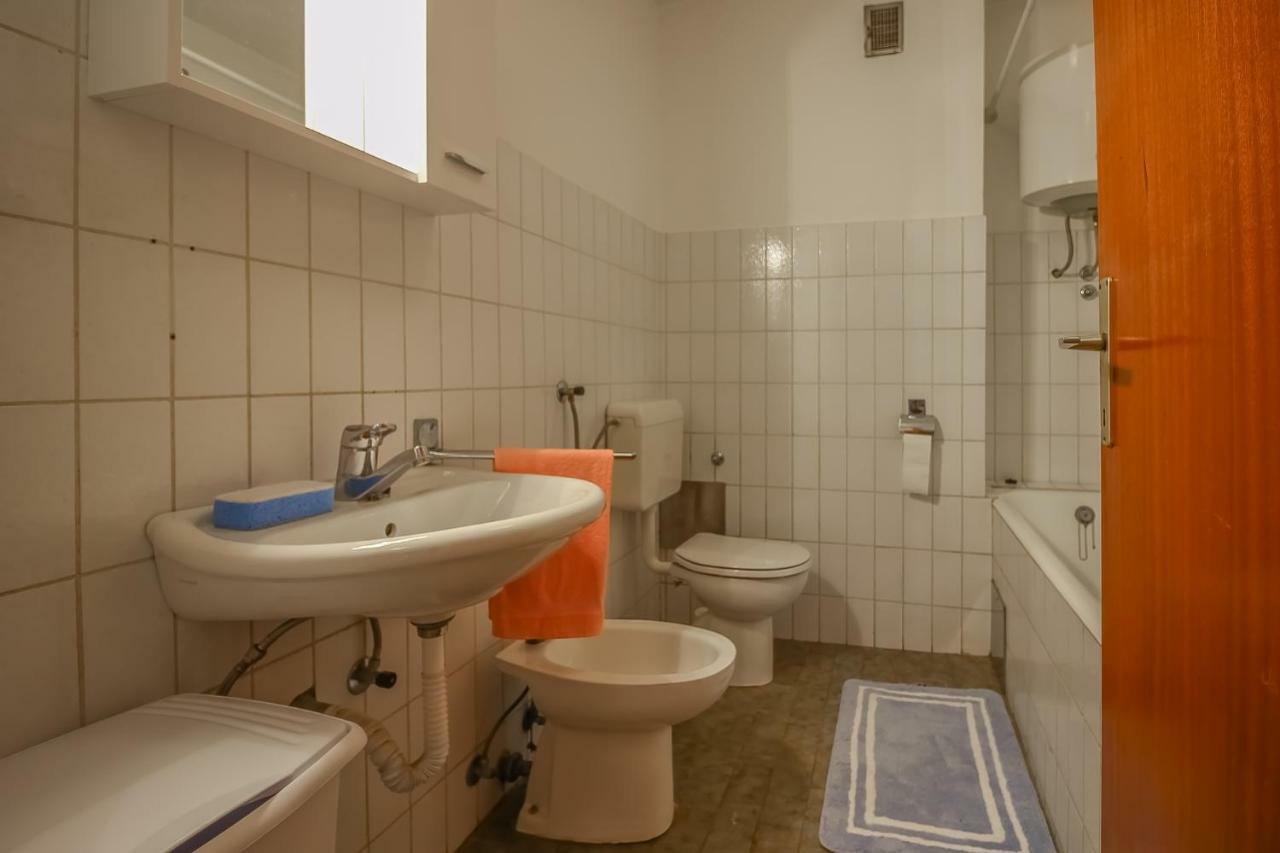 Kika B4+1 Apartment *